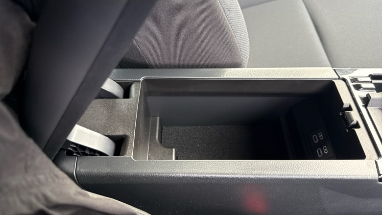 Toyota Prius 2.0 PHEV Design 5dr CVT Hatchback